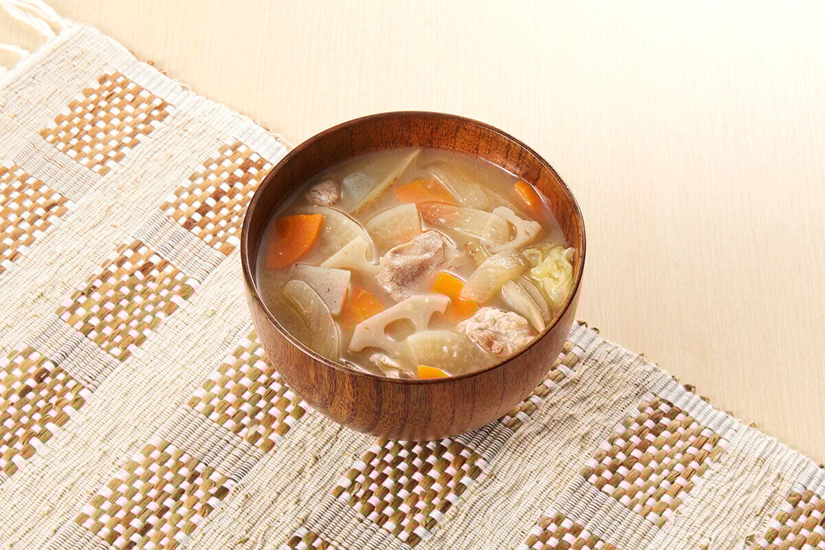 1/3日分の野菜がとれるごちそう豚汁