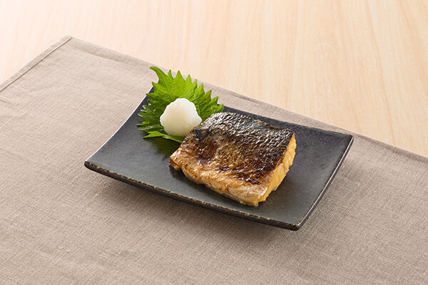 丸ごと食べられる さばの塩焼き